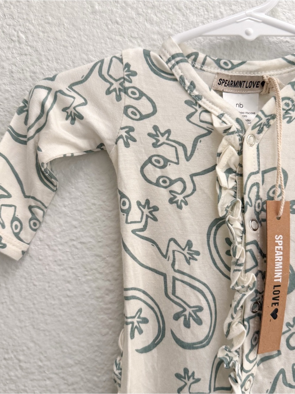 Spearmint Ruffle Footies - Picture 2 of 3